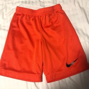 Youth kids Nike Shorts Orange size 6-7